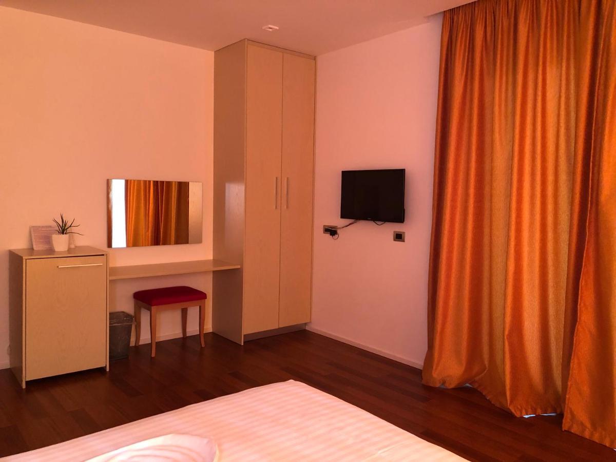 Nemesis Hotel ساراندا المظهر الخارجي الصورة
