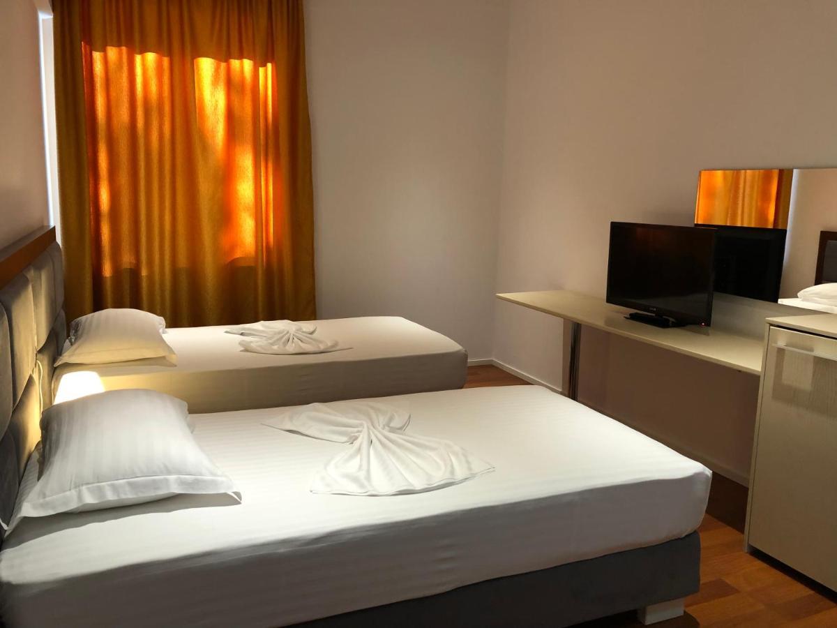 Nemesis Hotel ساراندا المظهر الخارجي الصورة